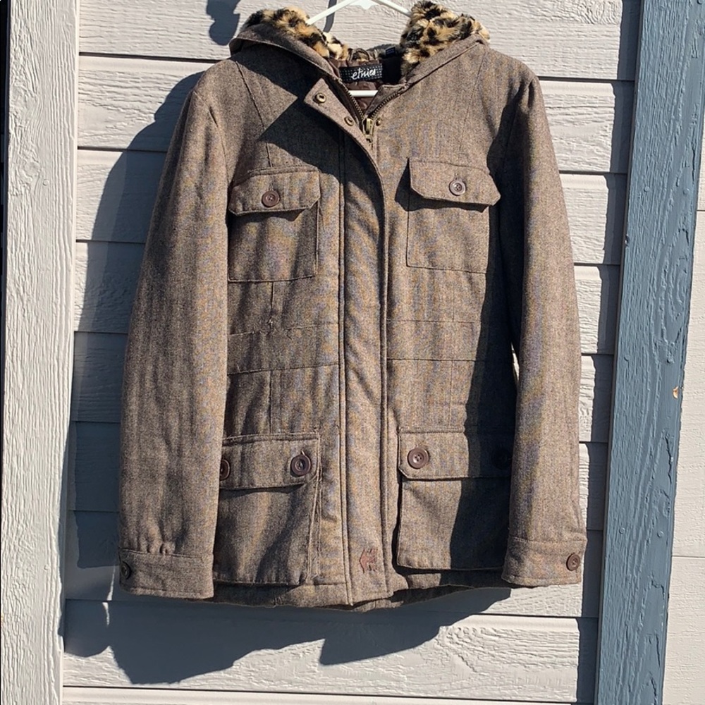 Etnies jacket